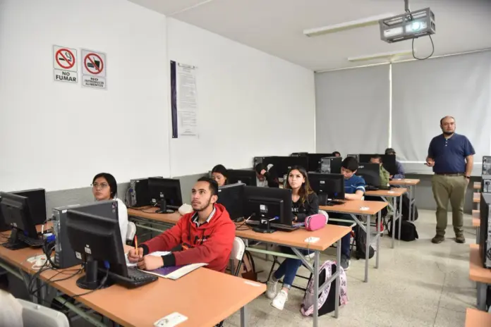 Excelencia educativa, eje central en gestión de Yarabi Ávila; Licenciatura en Ingeniería en Computación recibe reacreditación