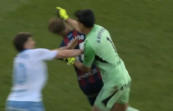 Esteban Andrada es suspendido por 13 partidos y multado