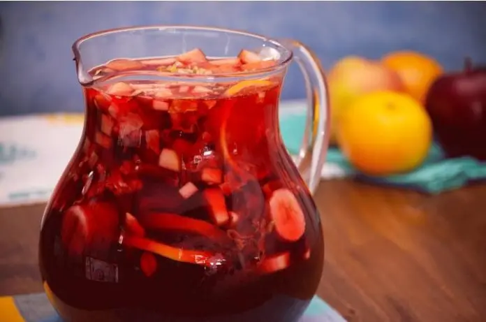 El agua de obispo: tradición y significado en Semana Santa
