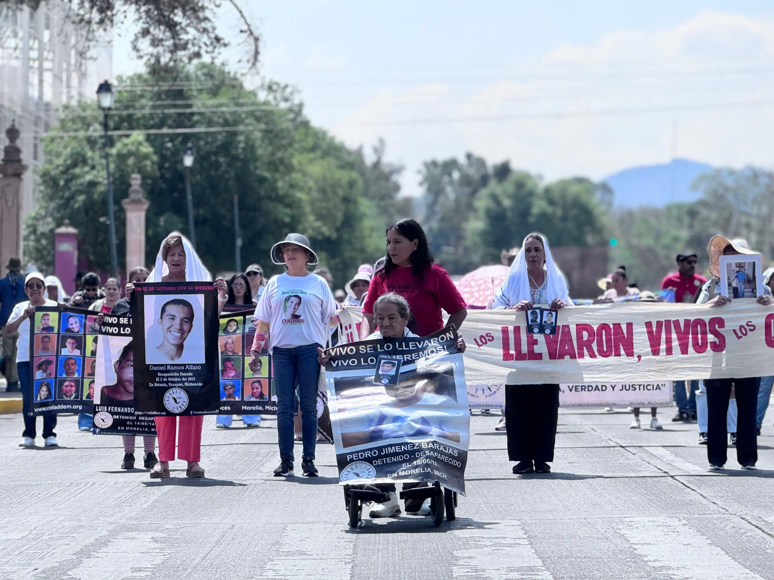 Marcha-mama-desaparecidos-scaled