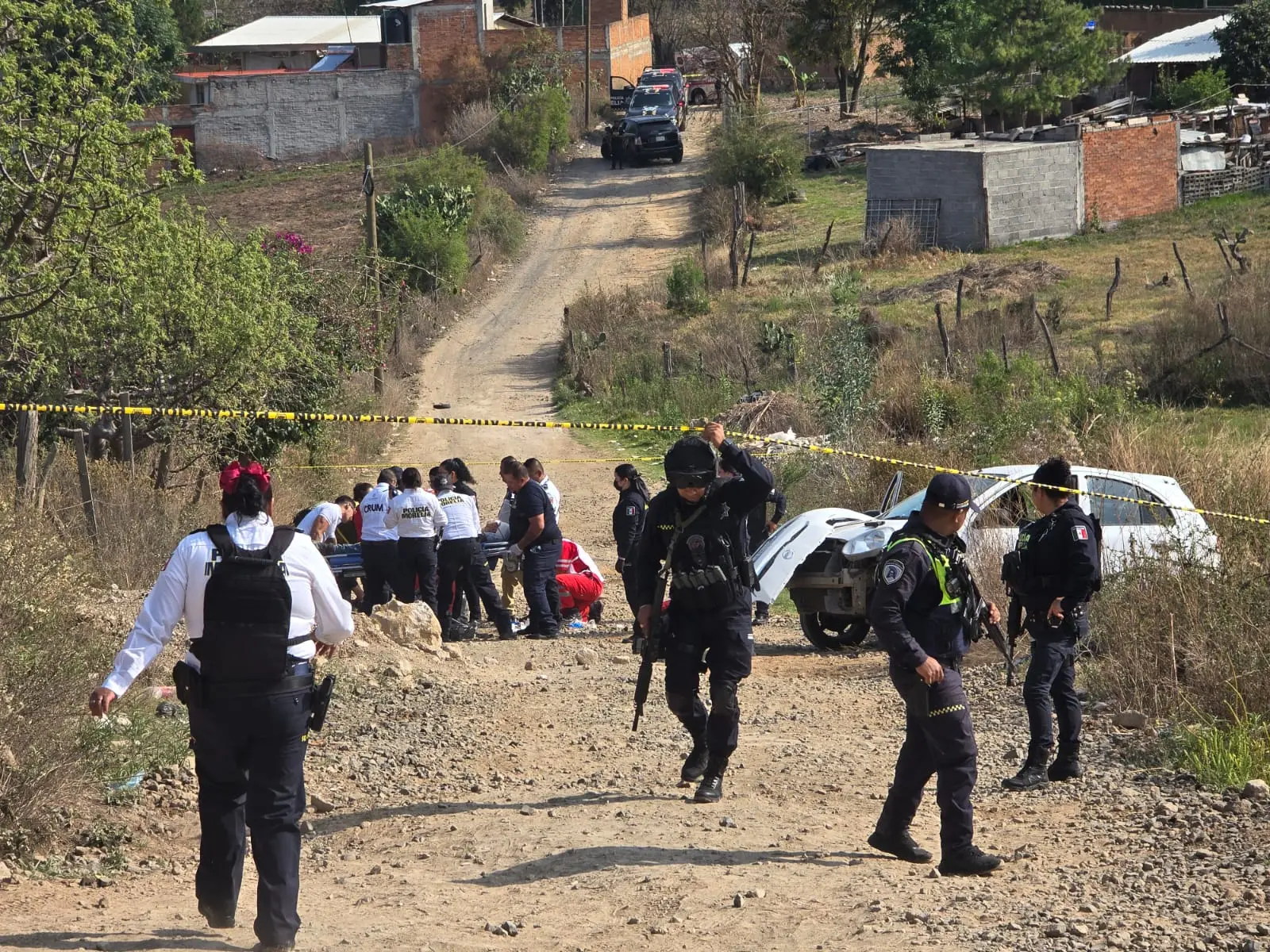 Tiroteo entre sujetos armados deja un muerto y tres heridos en El Durazno, Morelia Tiroteo entre sujetos armados deja un muerto y tres heridos en El Durazno, Morelia