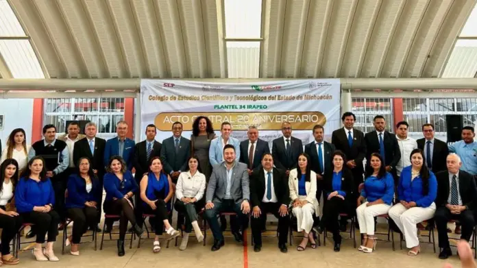 Reconoce Juan Carlos Velasco Procell a la comunidad educativa del Cecyte Michoacán