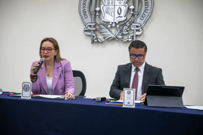 CONTINÚA TRABAJO EN EQUIPO EN FAVOR DE LA UMSNH; YARABÍ ÁVILA PRESIDE SESIÓN DE CONSEJO UNIVERSITARIO