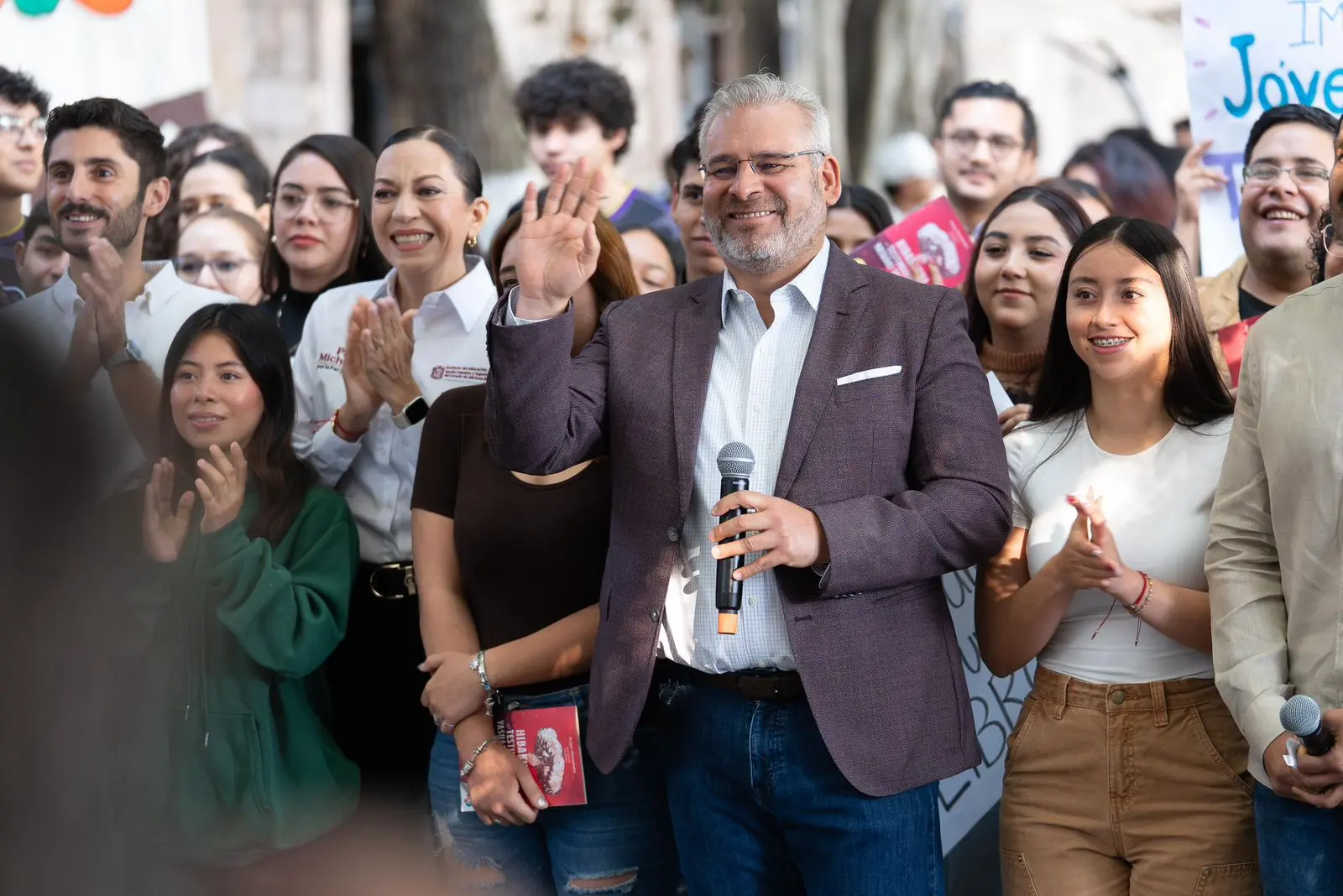¡A leer por La Paz! Inicia maratón nacional de lectura enfocado en la juventud: Bedolla ¡A leer por La Paz! Inicia maratón nacional de lectura enfocado en la juventud: Bedolla