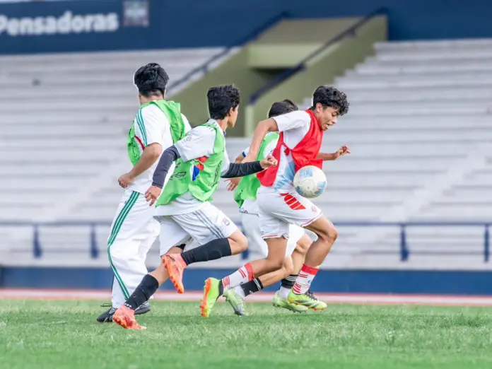 ATLÉTICO MORELIA-UMSNH TE INVITA A FORMAR PARTE DEL EQUIPO DE TERCERA DIVISIÓN