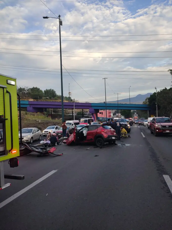 Accidente vehicular en el Libramiento Norte de Morelia deja una persona lesionada