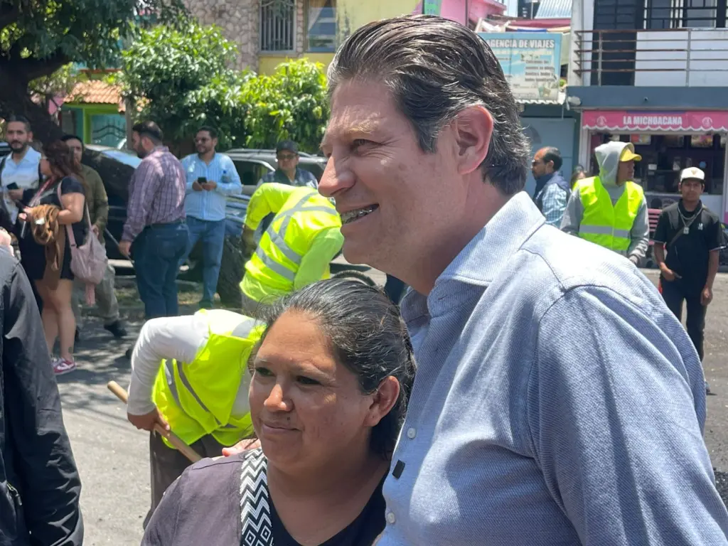 Alfonso Martínez arranca en Avenida Pedregal inversión histórica de 300 mdp para nivelar vialidades