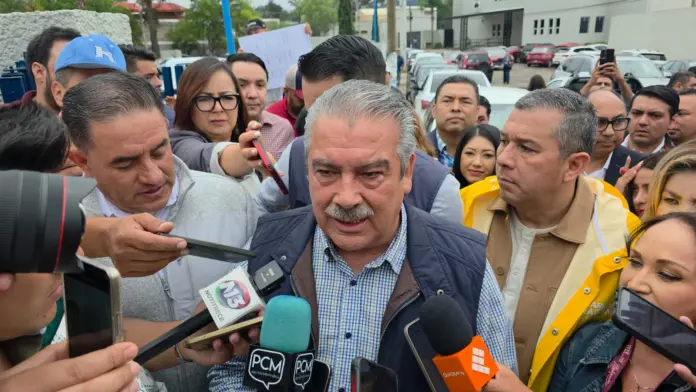 Acude Raúl Morón a declarar ante la FGE por el caso Manzo