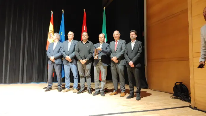 Respaldo de Alfonso Martínez, fundamental para obtención de Escoba de Platino: Sindicato de Limpia