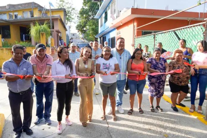 Inauguran Calles “Pera y Mandarina” en Colonia Benito Juárez
