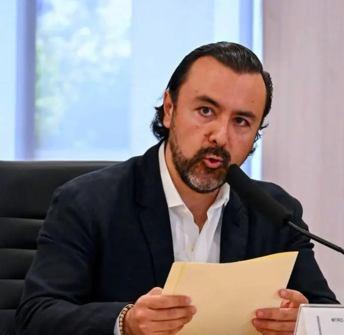 Propone Gilberto Morelos fortalecer el Cabildo Juvenil con iniciativa de Voces de México capítulo Morelia