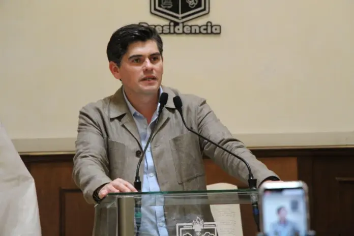 Toño Ixtláhuac prioriza su responsabilidad como alcalde; analizará eventual participación en proceso interno