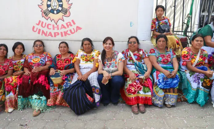 La transformación se construye con los pueblos indígenas: Gaby Molina